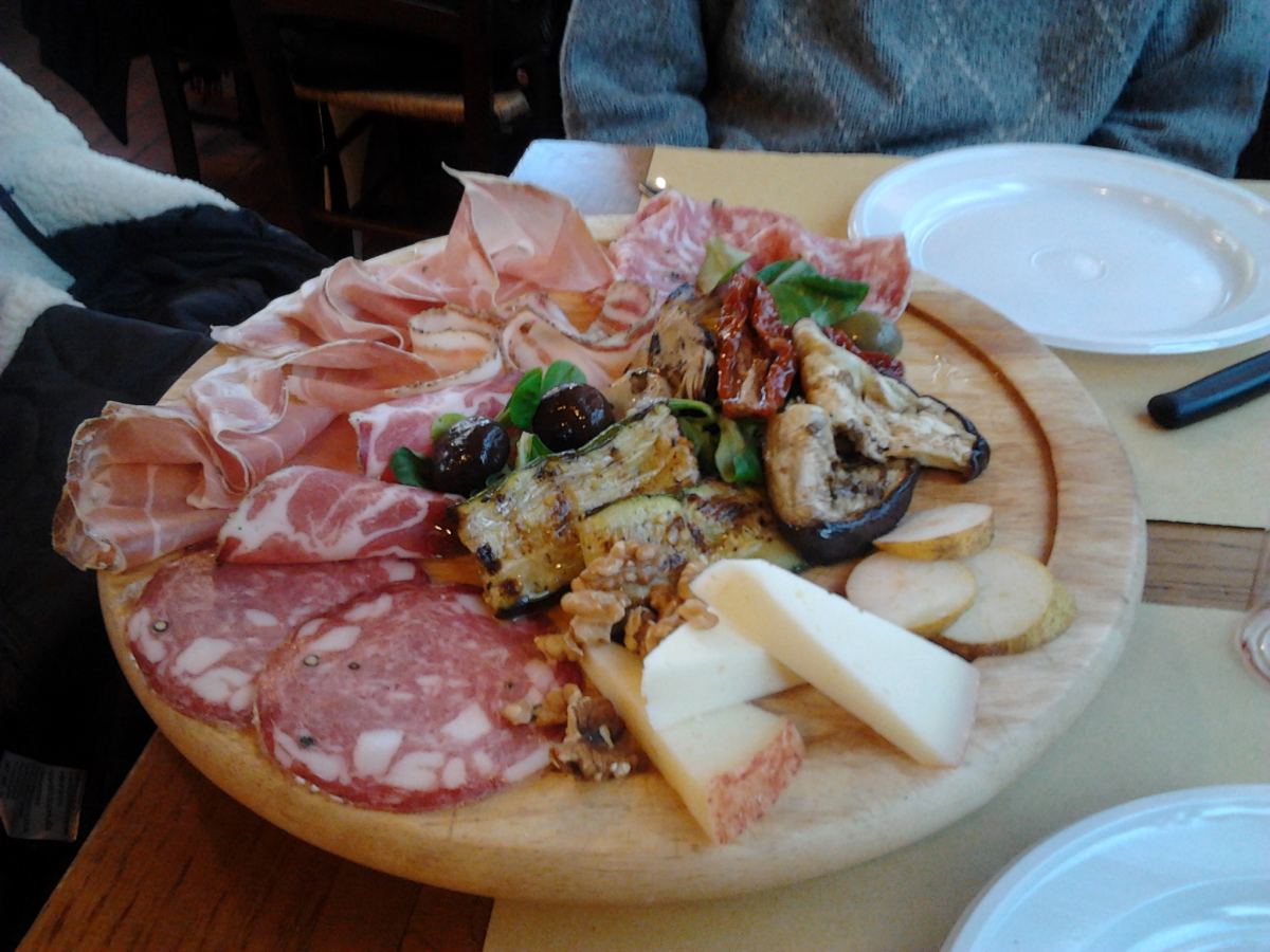 Tagliere di salumi e formaggi