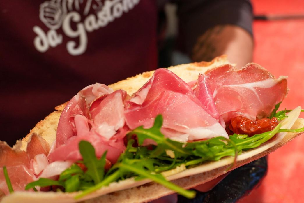 Schiacciata con prosciutto crudo