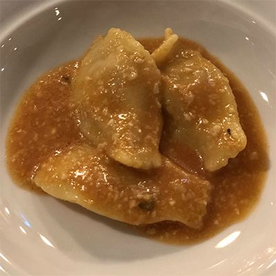 Ambiente interno del Ristorante Pizzeria Hiera a Marettimo