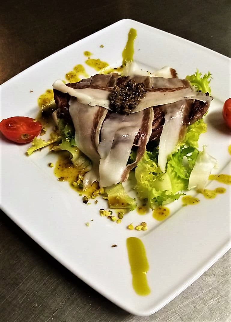 Filetto con crema di pistacchio e tartufo del Ristorante Pizzeria Il Roscio