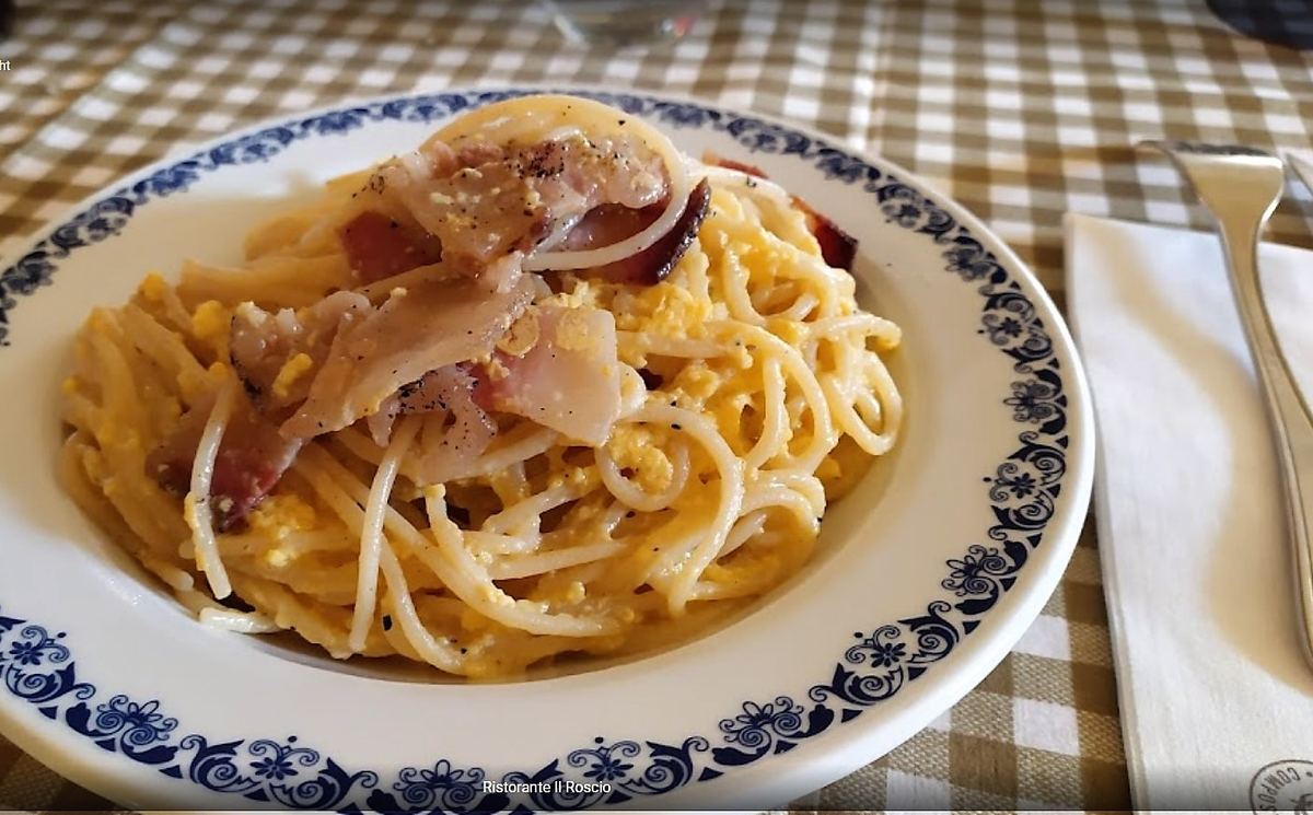 Ciriole alla carbonara fatte a mano al Ristorante Pizzeria Il Roscio