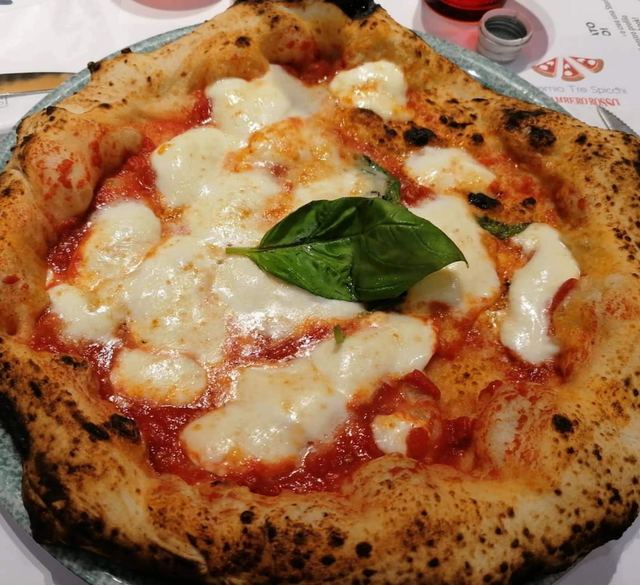 Morsi & Rimorsi - Pizzeria Aversa