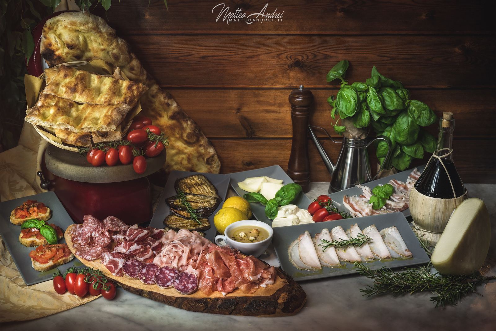 Piatti della cucina tipica della Focacceria Bisteccheria Elia