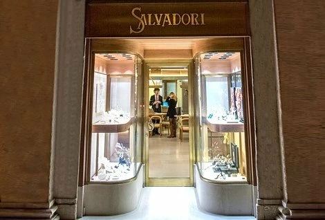 Interno boutique Salvadori Diamond Atelier