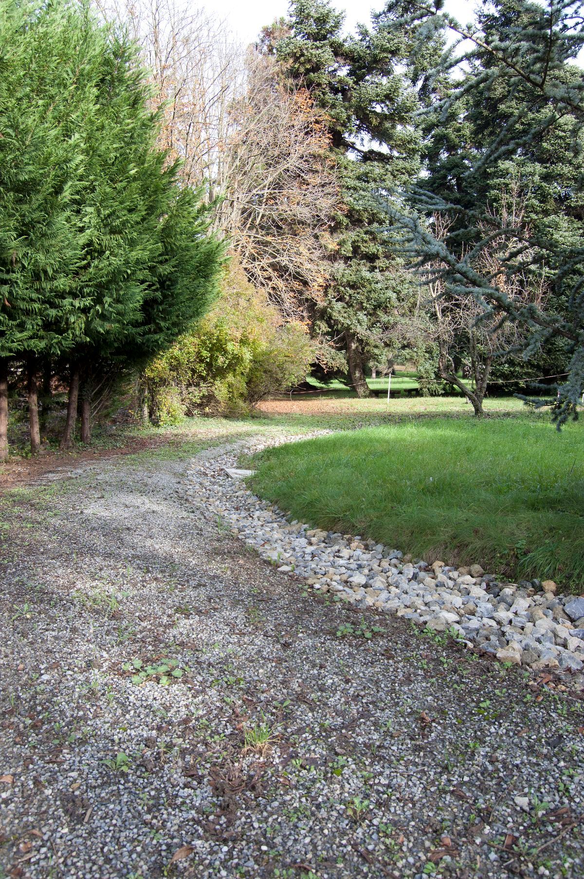 Parco secolare di un ettaro del B&B Le Macine Relais