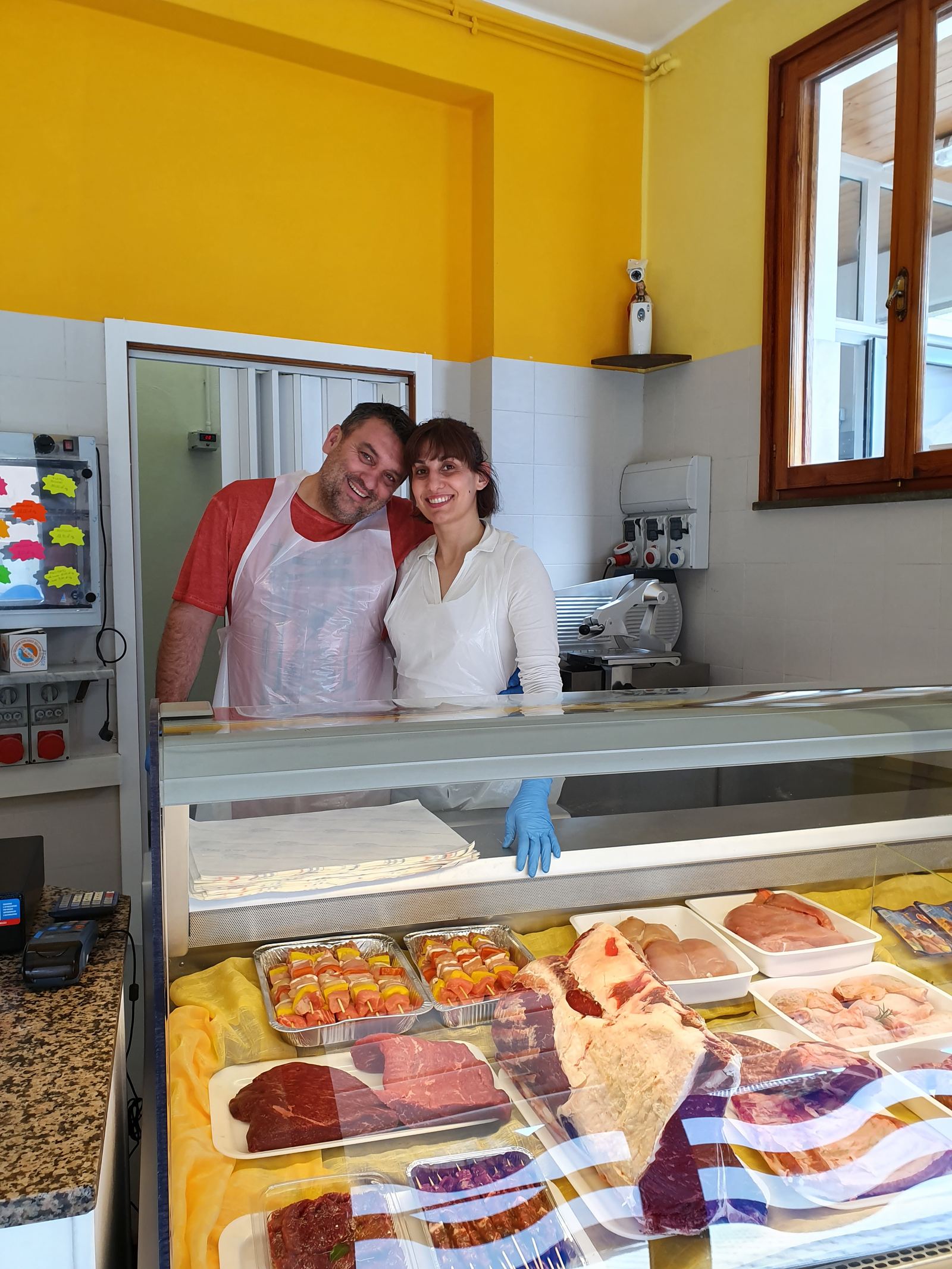 Interno della Macelleria Ugoletti Oscar a Valestra