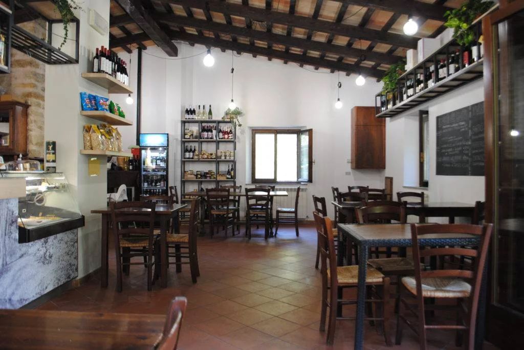 Sala interna del ristorante Mulino DiVINO