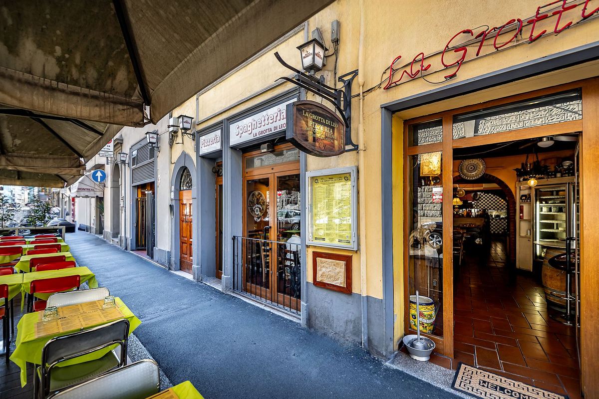 Ambiente accogliente del ristorante La Grotta Di Leo