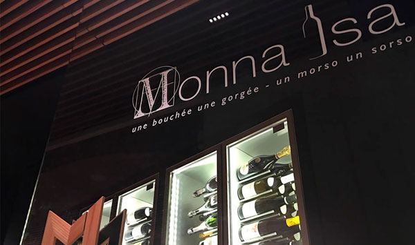Interno del Ristorante Monna Isa