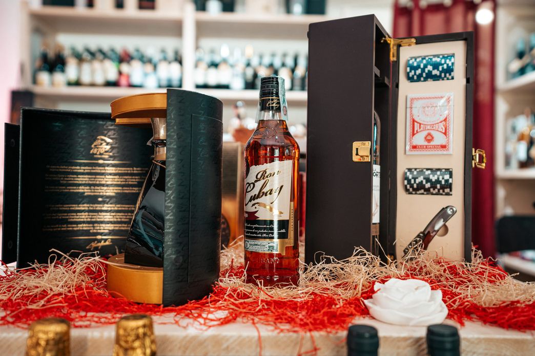 Selezione di distillati e liquori In Vineria da Renato