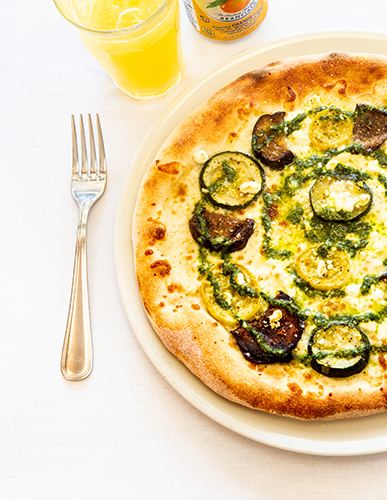 Pizza napoletana della Pizzeria Veloce al SB Public Market di Ca' Dario