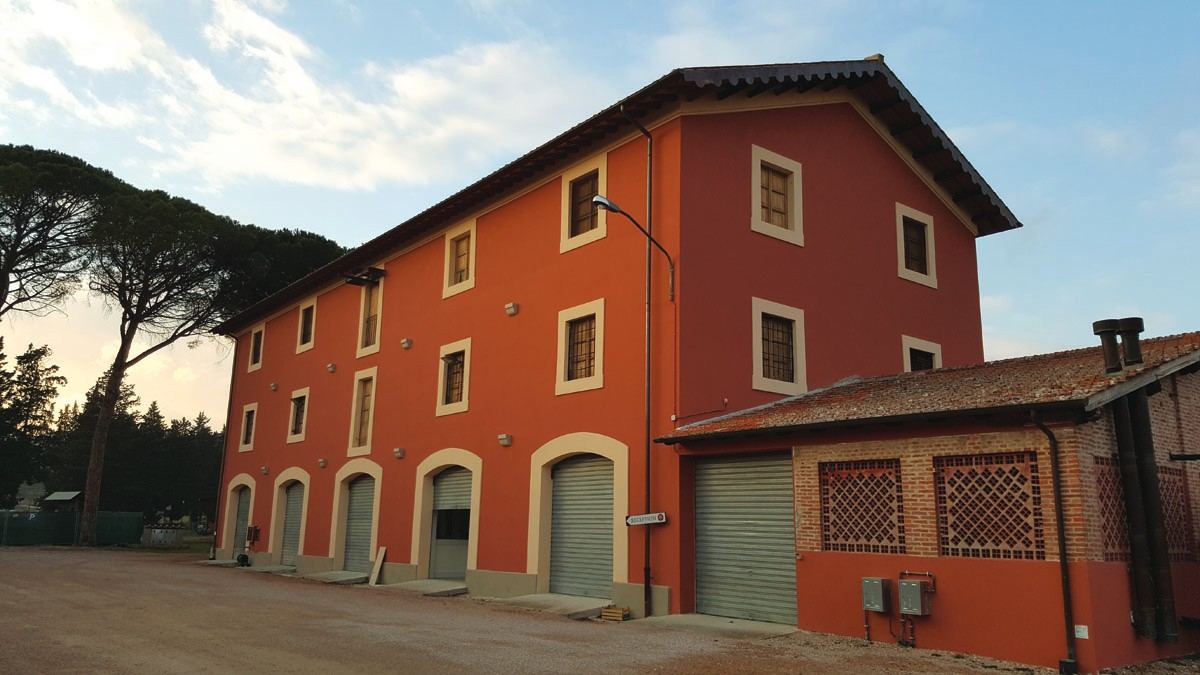 Manutenzione di ex granaio a cura di EDILIZIA 2000 Srl