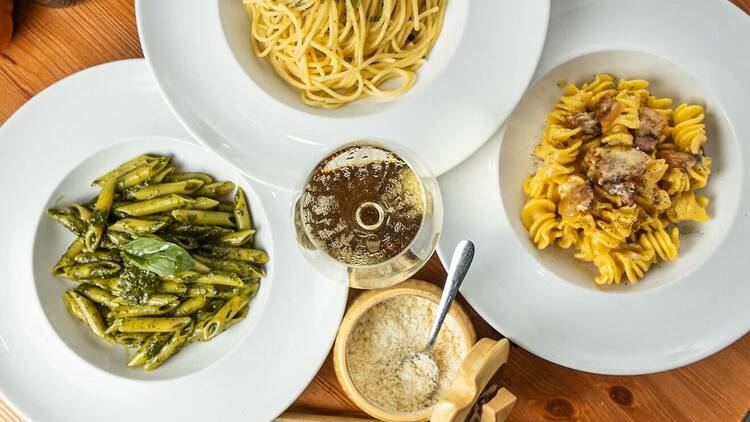 Interno del ristorante PaStation a Londra
