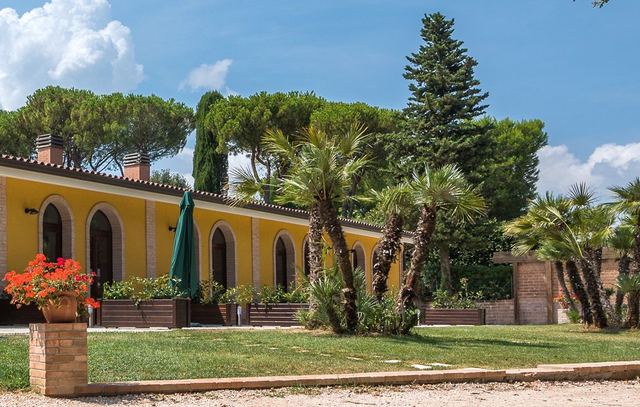 Poggio Imperiale Marche Country House