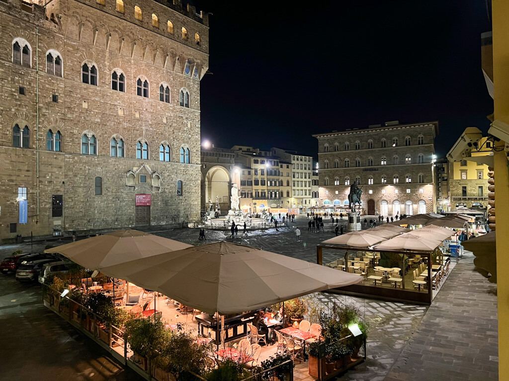 Night view of Piazza della Signoria from the Boutique Hotel In Piazza Della Signoria