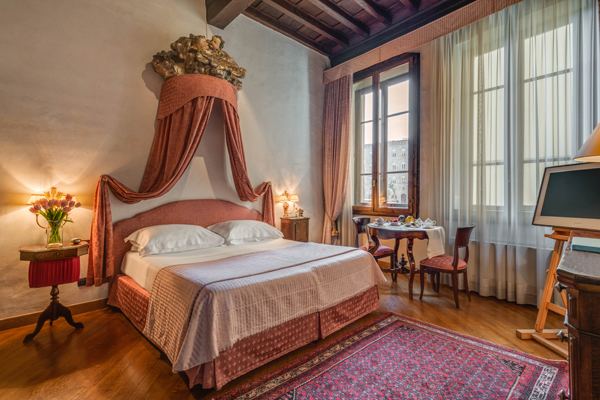 Boutique Hotel In Piazza Della Signoria