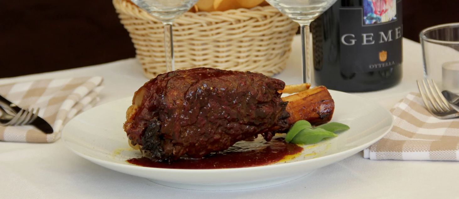 Charakteristisches Ambiente des Al Boccondivino - Osteria Con Cucina