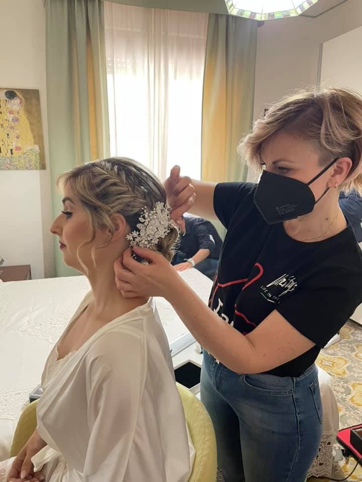 Servizi di hairstyling e makeup presso Le Teste Matte