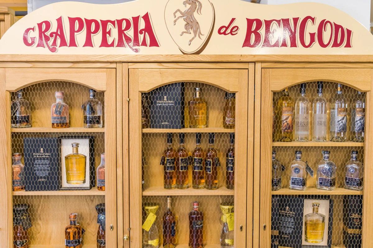 Interno dell'Osteria De' Bengodi a Barberino di Mugello