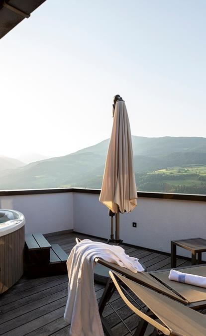 Terrazza della Suite Panorama al Granpanorama Hotel Stephanshof
