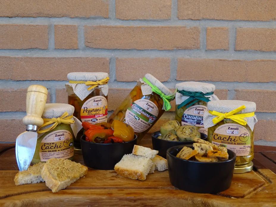 Sott'oli artigianali Zavoli: giardiniera, peperoni, cachi e paté