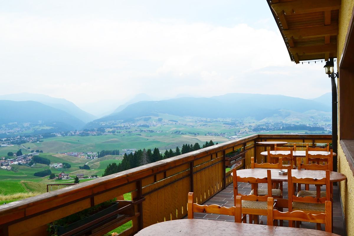Sala ristorante dell'Hotel La Baitina ad Asiago