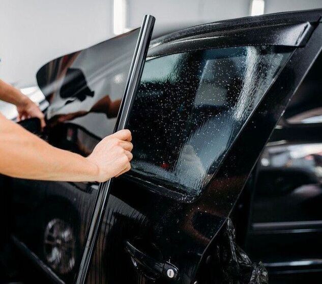 Servizio oscuramento vetri professionale Venditti Luxury Detailing Car
