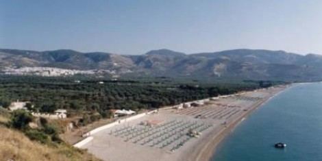 Camping Lido Salpi immerso nella vegetazione del Parco Nazionale del Gargano