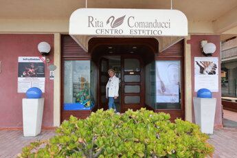 Außenansicht des Centro Estetico Comanducci Rita in Passaggio Trento Trieste