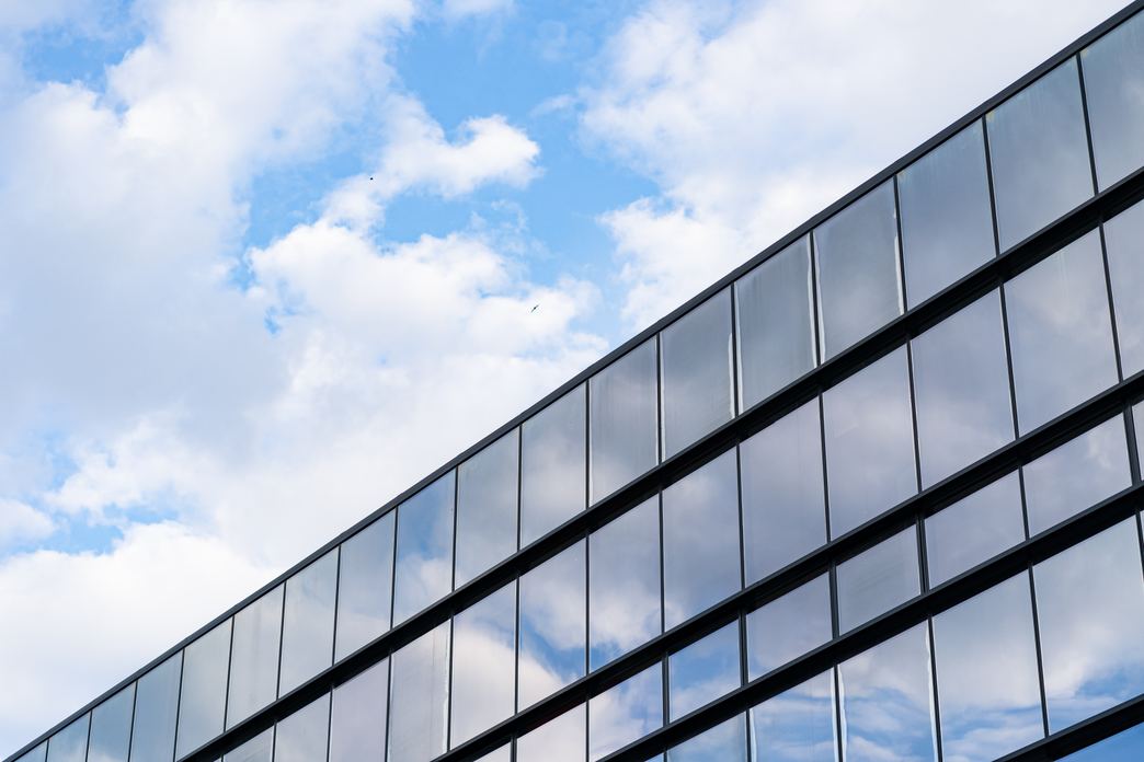 Edificio moderno con serramenti Ventana 5