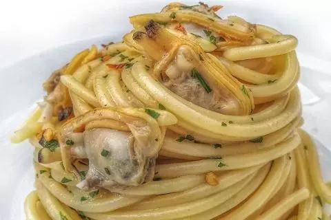 Spaghetti alle vongole di Marsala Service