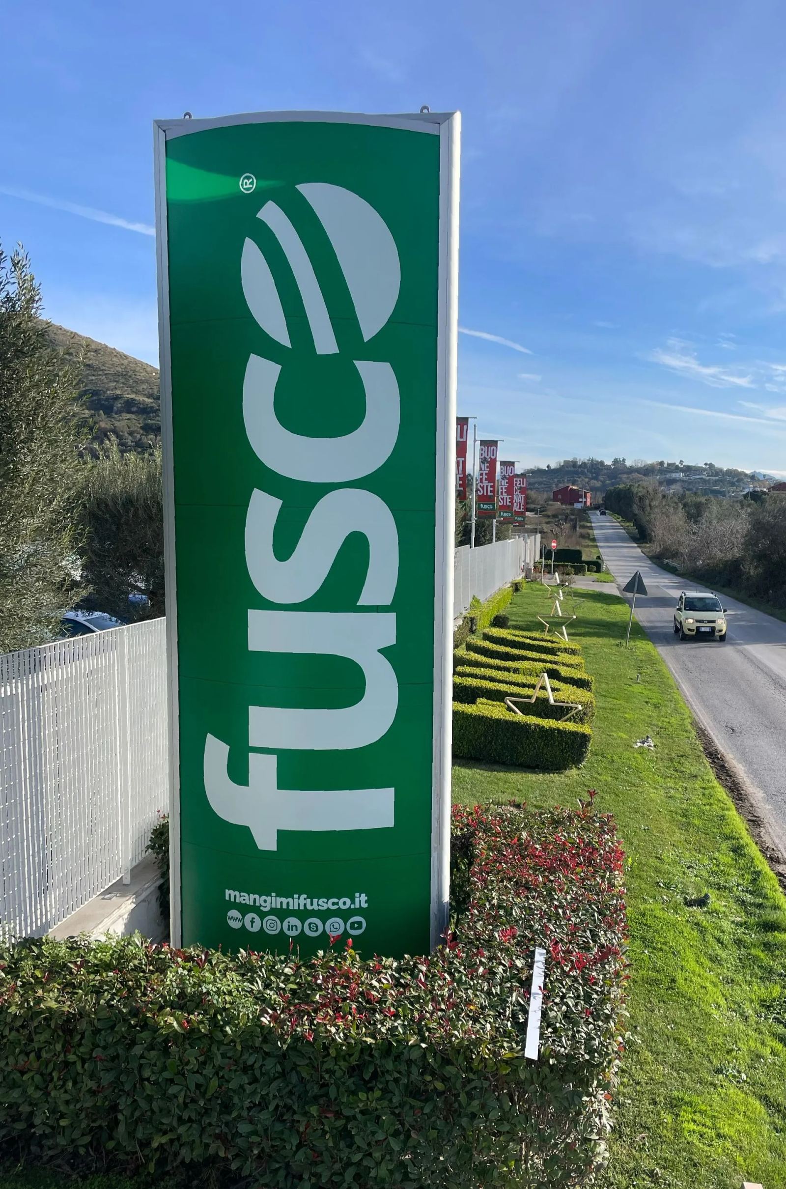 Insegne pubblicitarie luminose realizzate da DS VISION Srl