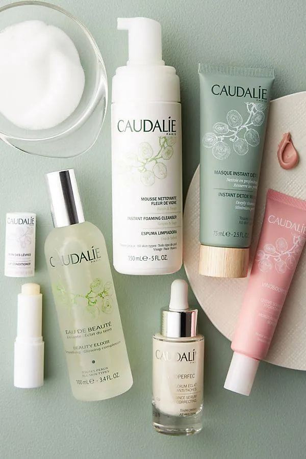 Kosmetik- und Dermokosmetikabteilung der Farmacia Cavour
