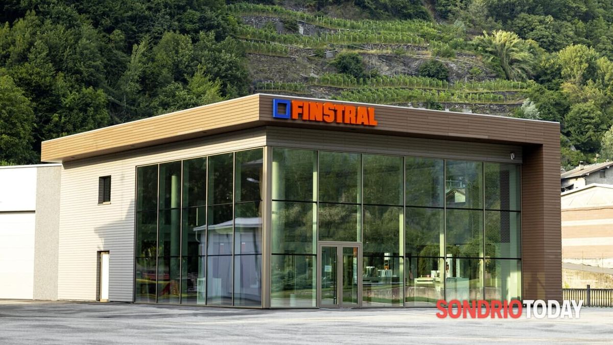 Showroom Serramenti Palotti con esposizione prodotti