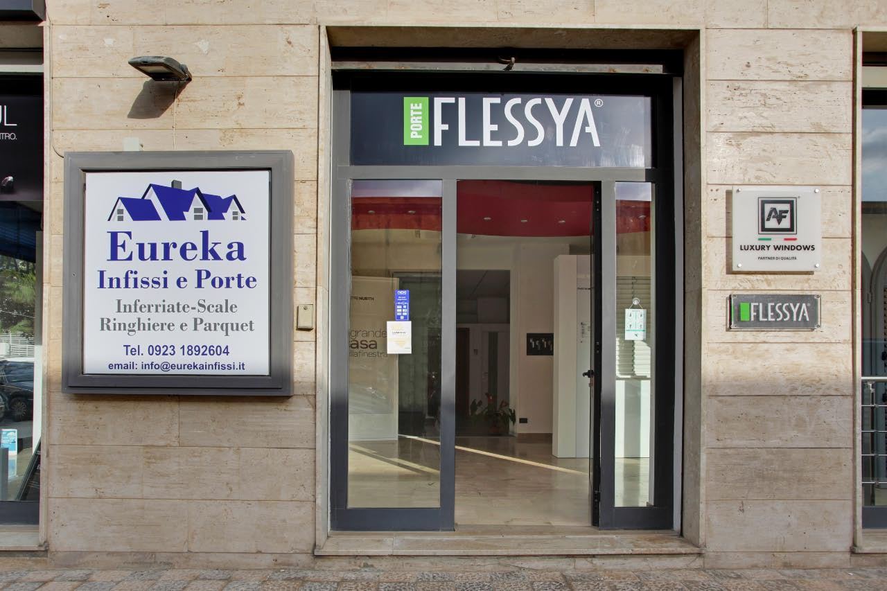 Infissi esposti nello showroom