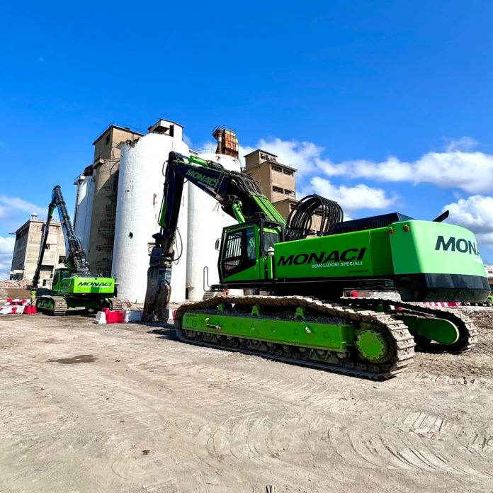 Demolition of silos and towers by Monaci Demolizioni Speciali