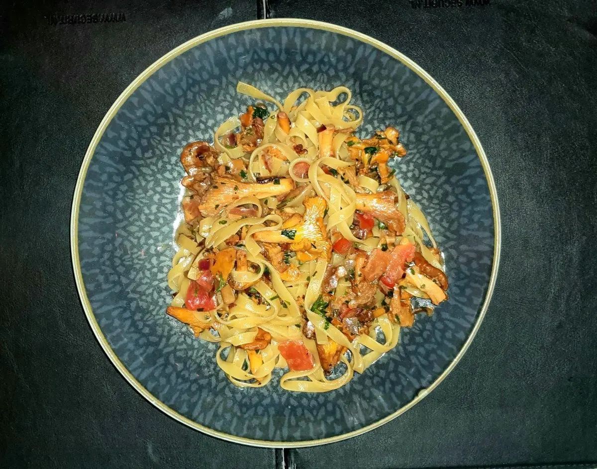 Tagliatelle ai finferli al Culinarius In-Biss by Federico