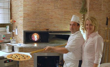 Giuseppe e Michaela Palermo nel loro ristorante La Traviata