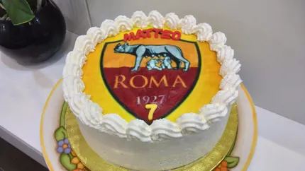 Custom cakes from TROPICAL MALDESTRO's workshop