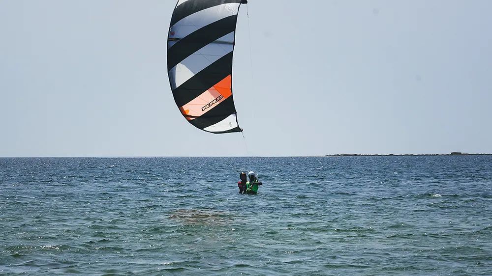Corso base di kitesurf con Kite Club Marsala