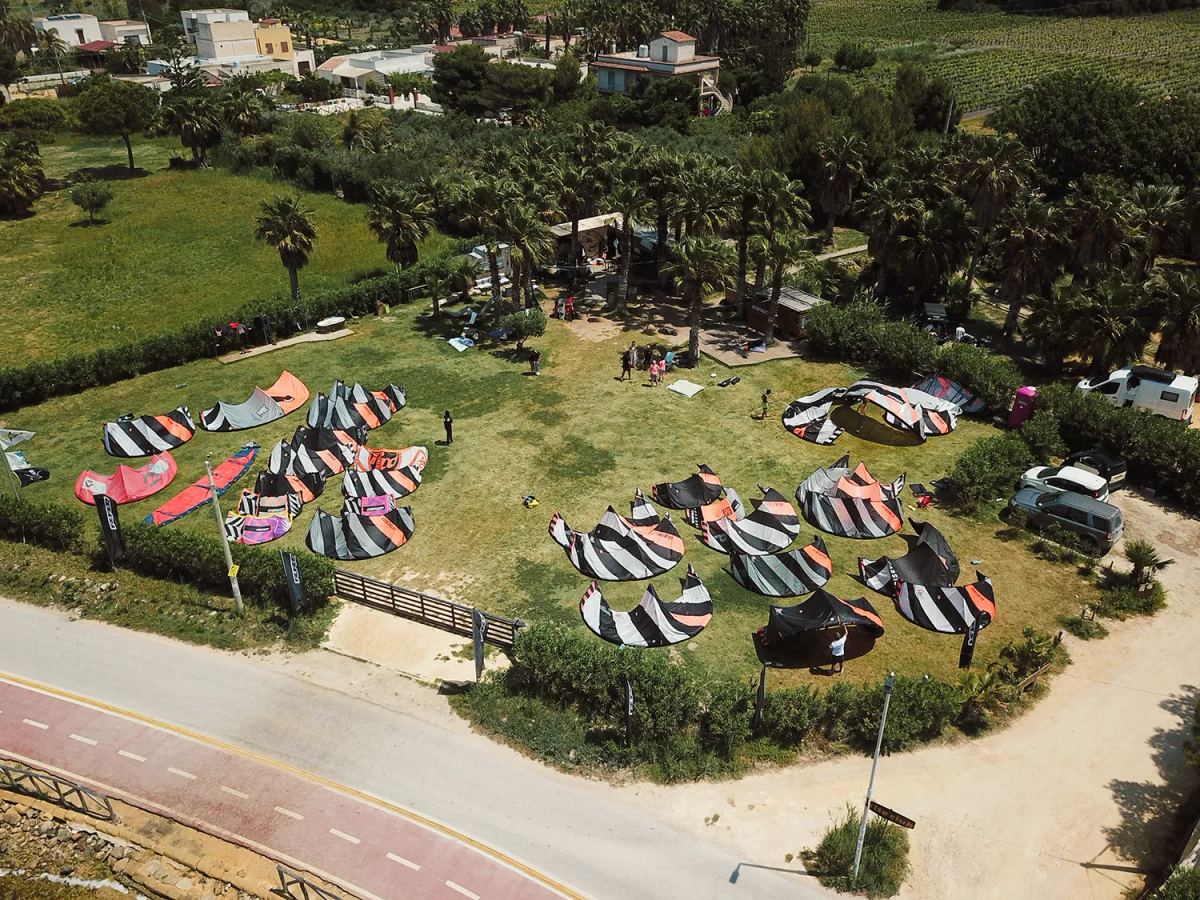 Kite Club Marsala nella laguna dello Stagnone