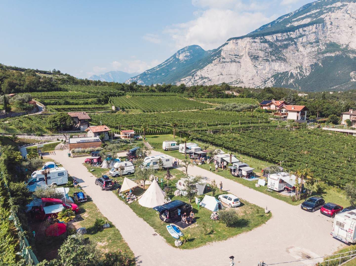 Camping Le Marocche sulle sponde del Lago di Cavedine