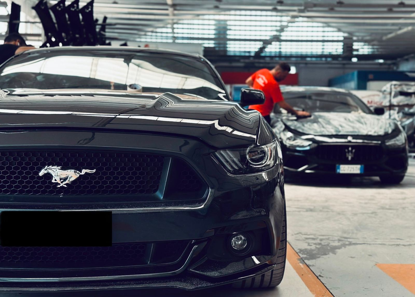Interno della carrozzeria Micar