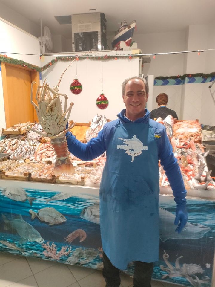 Esposizione del pescato fresco da Sapori di Mare