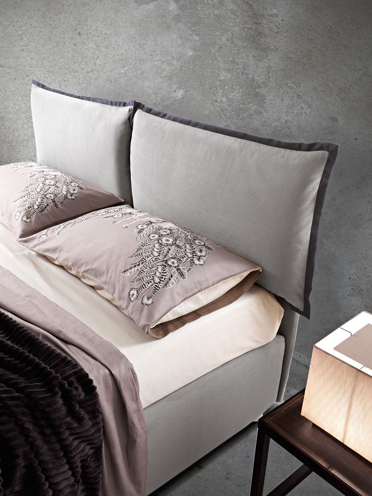 Letti in esposizione nello showroom MATERASSIAMO a Calcinaia
