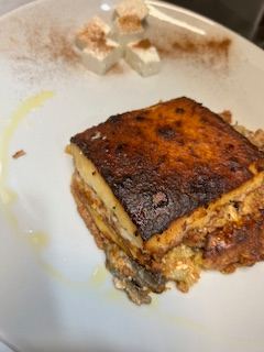 Moussaka tradizionale greca preparata da GRECO ROMANO