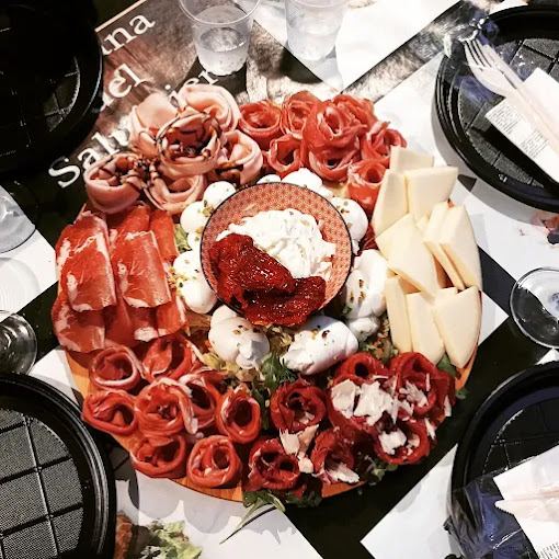LA TANA DEL SALUMIERE DI CAMPANELLA MARIA