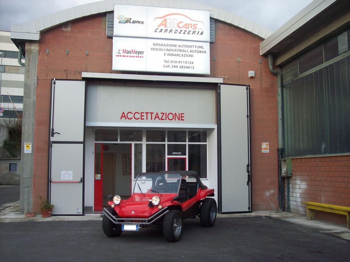 Area di lavoro della carrozzeria A.M. CARS Srl