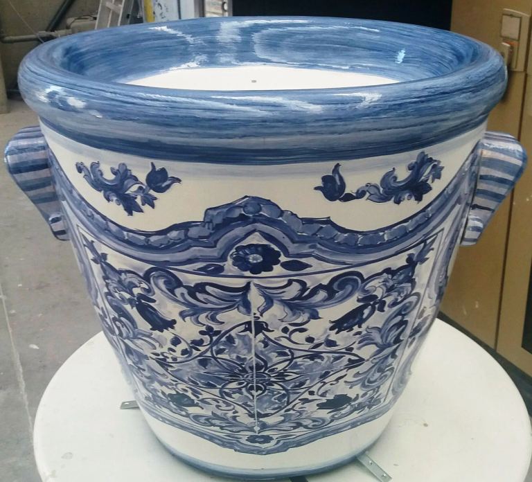 Vaso in stile maiolica in stampa 3D di COLORZENITH per Dolce e Gabbana