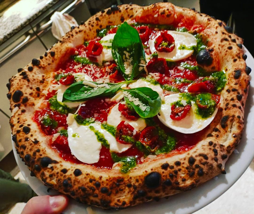 Interno della Pizzeria d'Alexis in rue de la République